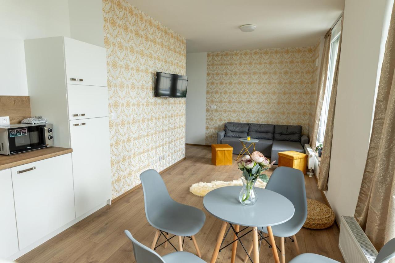 Apartament Stresny Aparman Pri Mlyne Skalica Zewnętrze zdjęcie